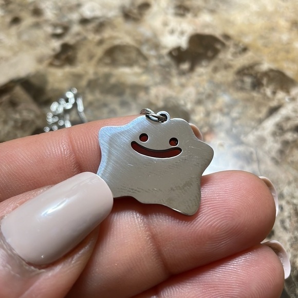 Silver Pokémon Necklace - Picture 6 of 8